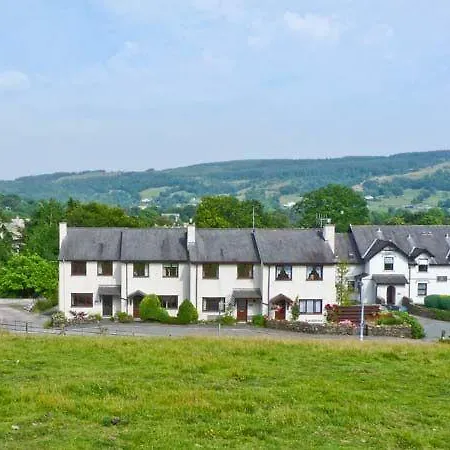 4 Low House Cottages *